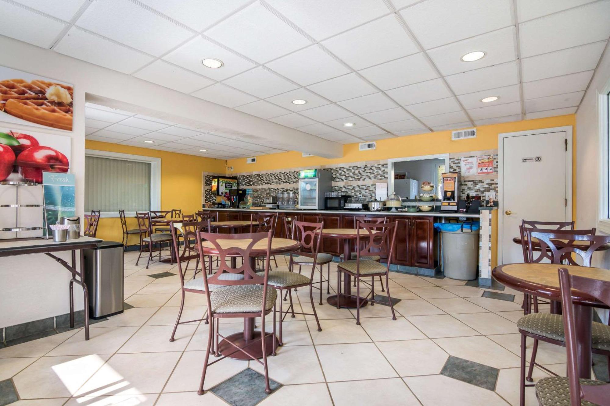 Quality Inn Little Creek Virginia Beach Esterno foto