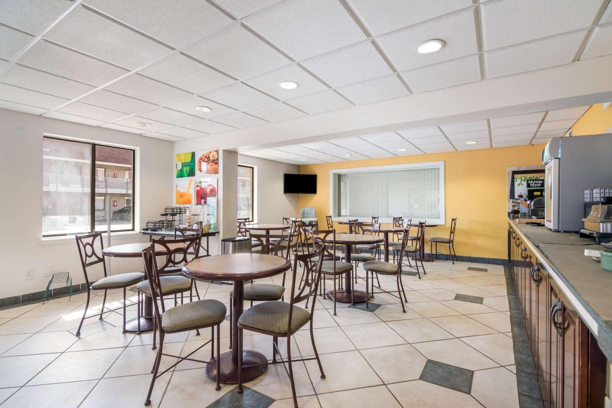 Quality Inn Little Creek Virginia Beach Esterno foto