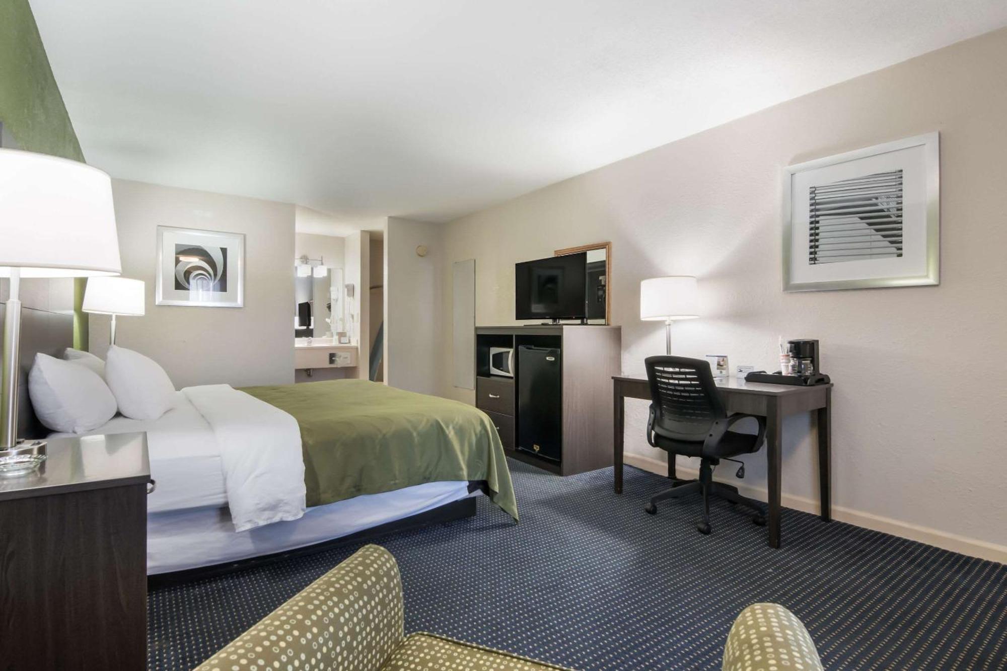 Quality Inn Little Creek Virginia Beach Esterno foto