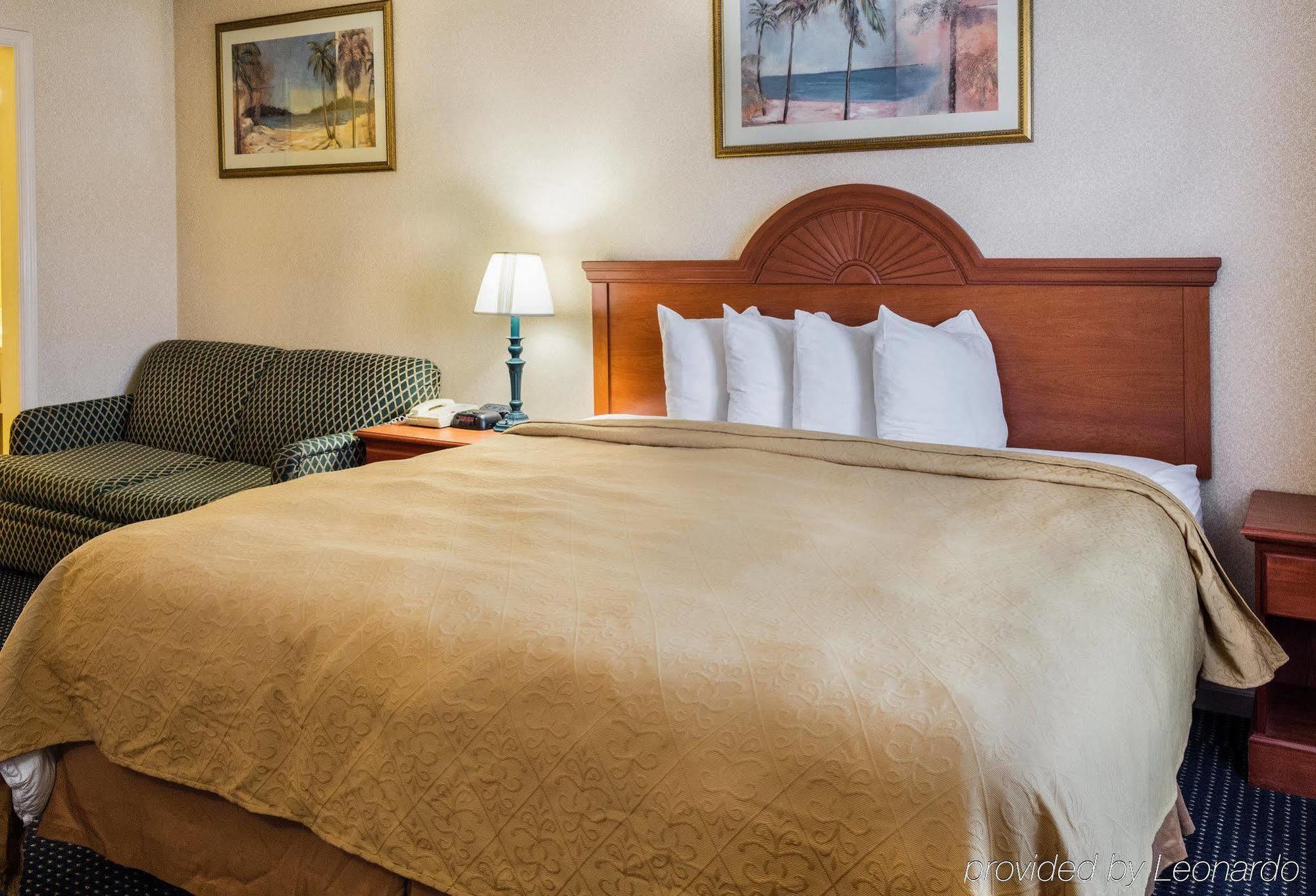 Quality Inn Little Creek Virginia Beach Esterno foto